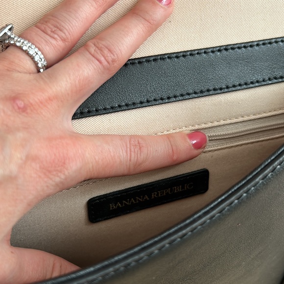 Black leather gold chain banana republic convertible envelope bag shoulder/long - Picture 4 of 4